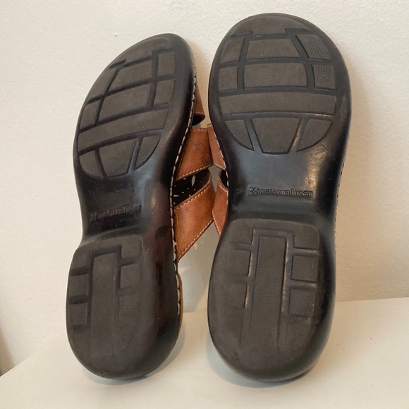 Naturalizer Tribal Tan Leather Slip On Sandals 8M - Picture 9 of 14